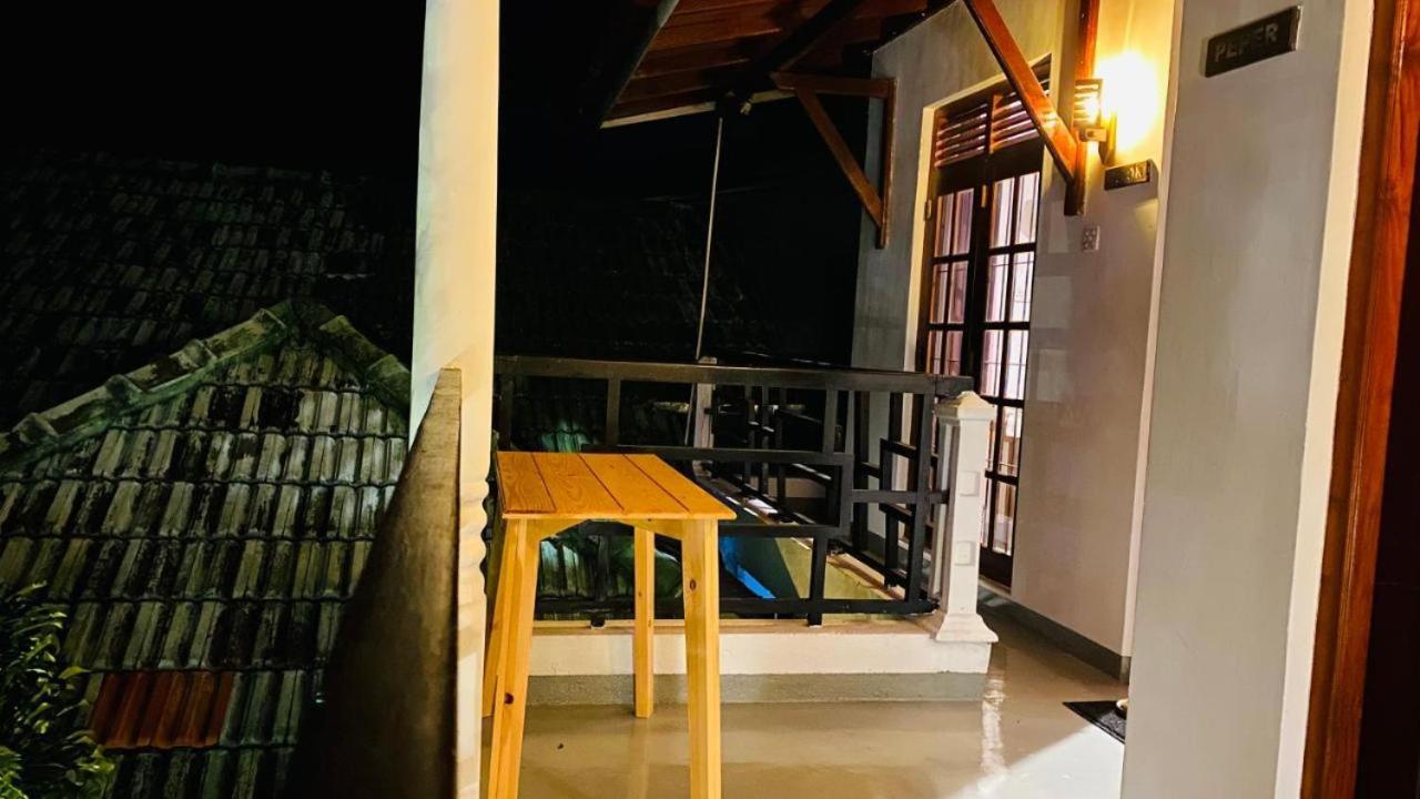 מיריסה Rituale Guest House - Surf & Yoga מראה חיצוני תמונה