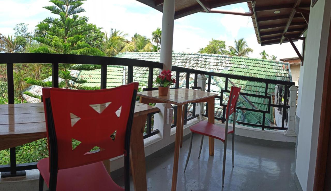 מיריסה Rituale Guest House - Surf & Yoga מראה חיצוני תמונה